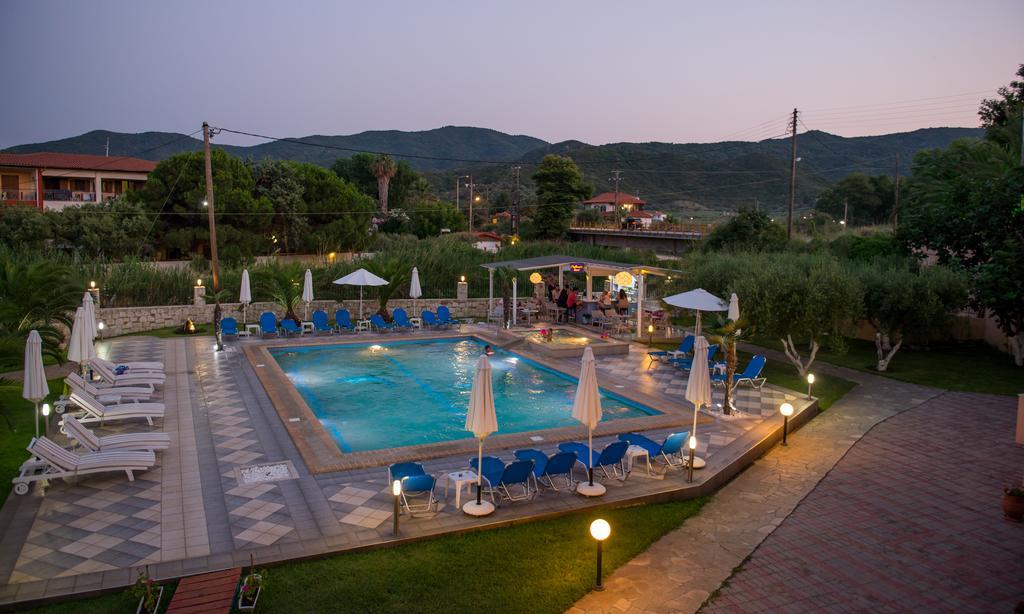 Hotel Stefani Sarti Ngoại thất bức ảnh